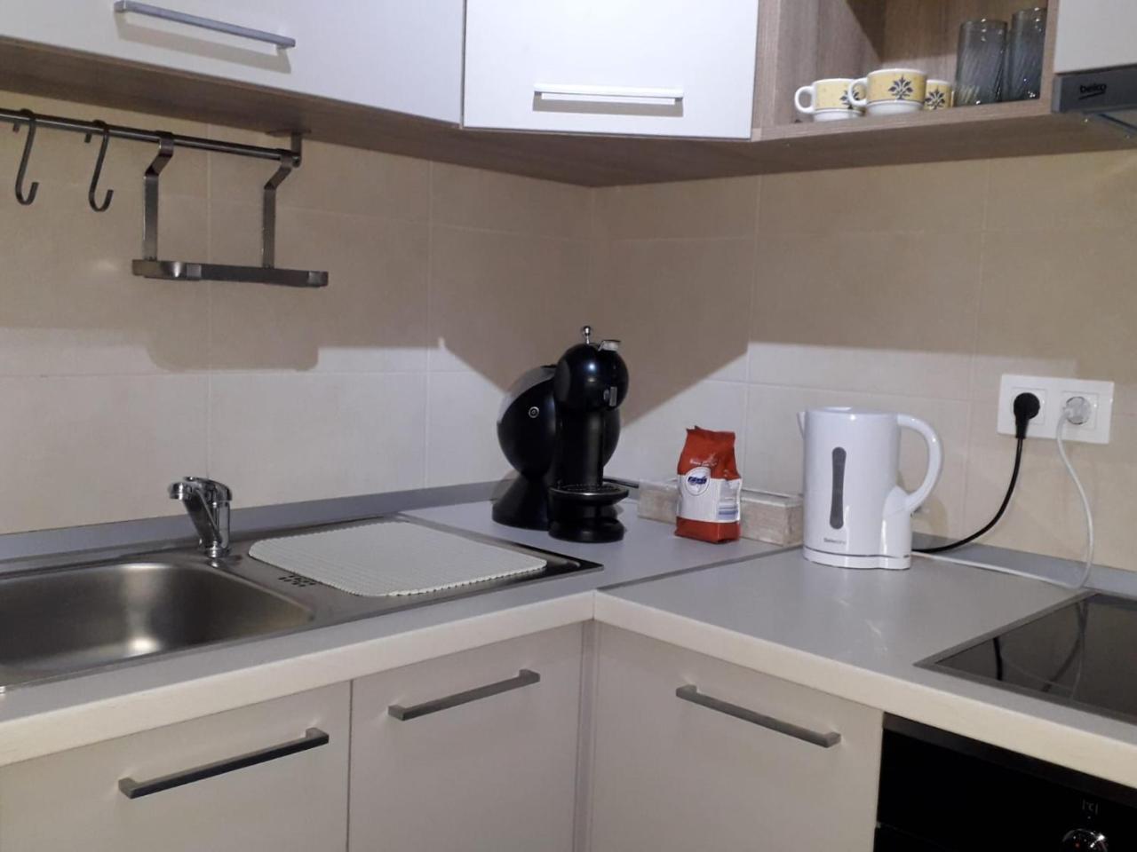 Exquisite Apartament Брашов Экстерьер фото